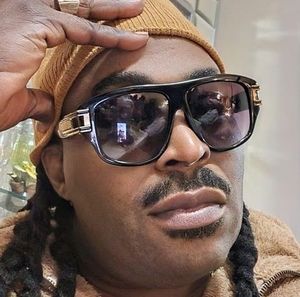 Meet your Posher, Terry